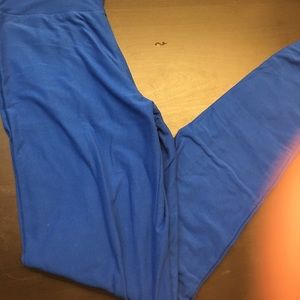 LuLaRoe solid leggings one size